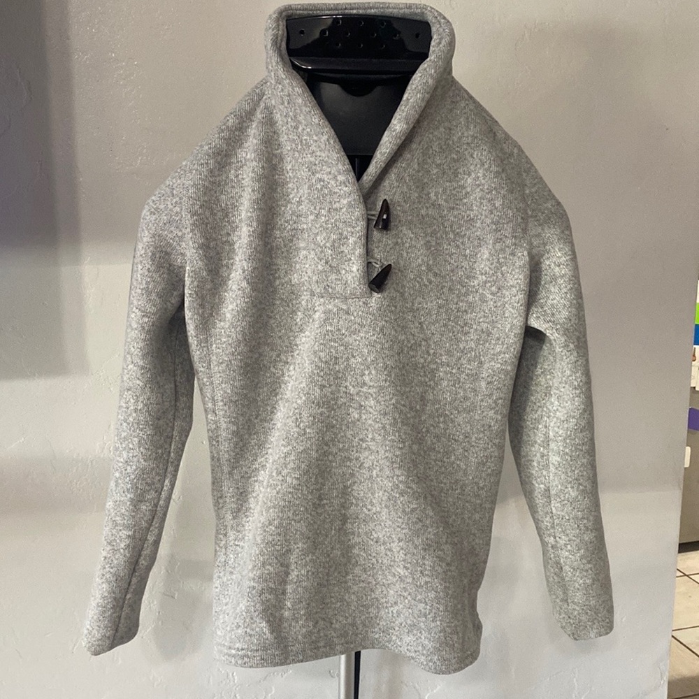 Eddie Bauers large sweater